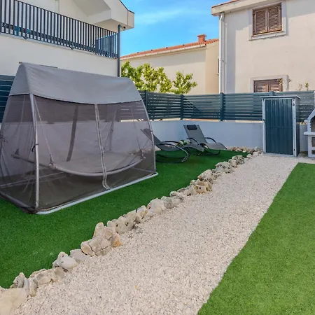Appartement With Parking Space - 21751