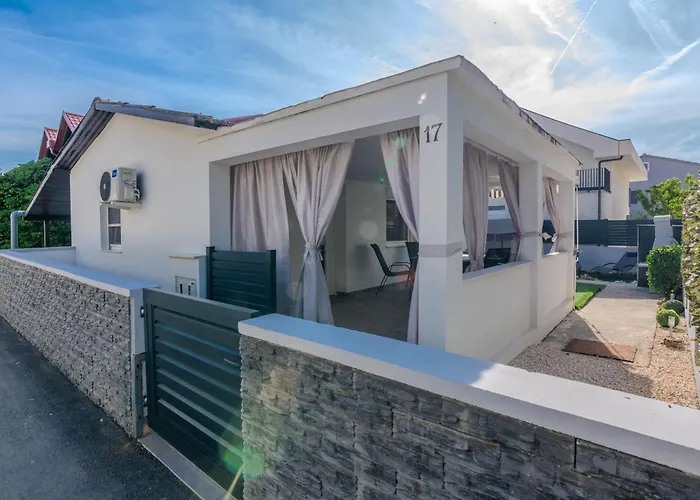 With Parking Space - 21751 Apartman Vir